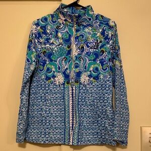 Lilly Pulitzer Skipper Popover in print, “ Blue Grotto Sirens and Spirits.”